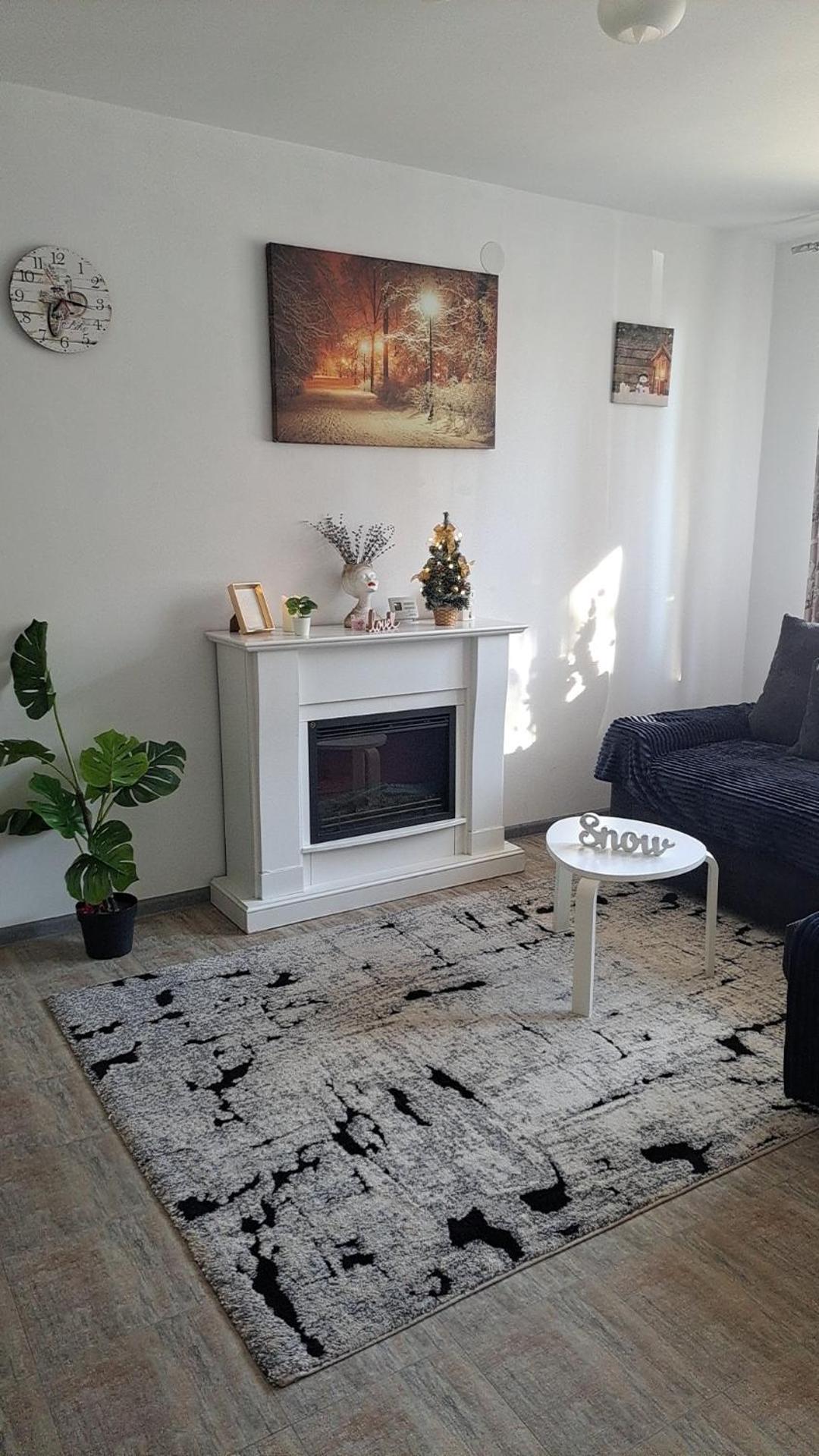 Casuta Cu Povesti Apartment Къмпина Екстериор снимка